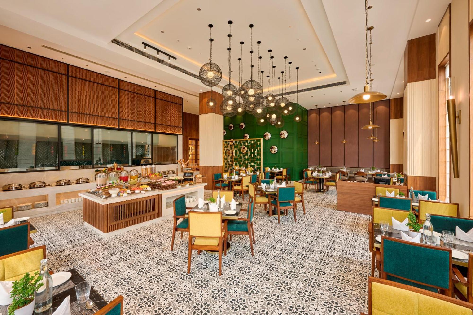 Iris Sarovar Portico Gurgaon Buitenkant foto
