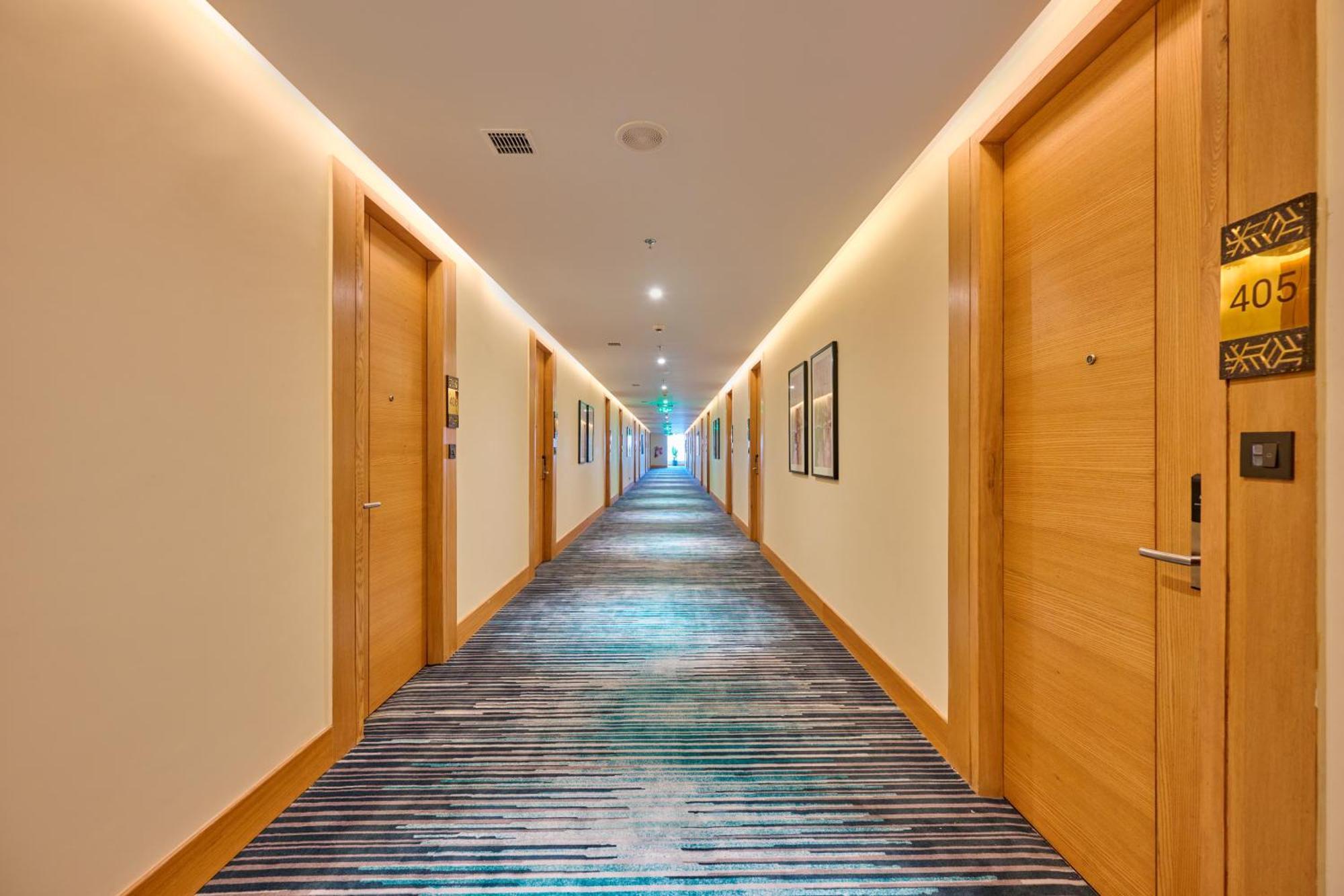 Iris Sarovar Portico Gurgaon Buitenkant foto
