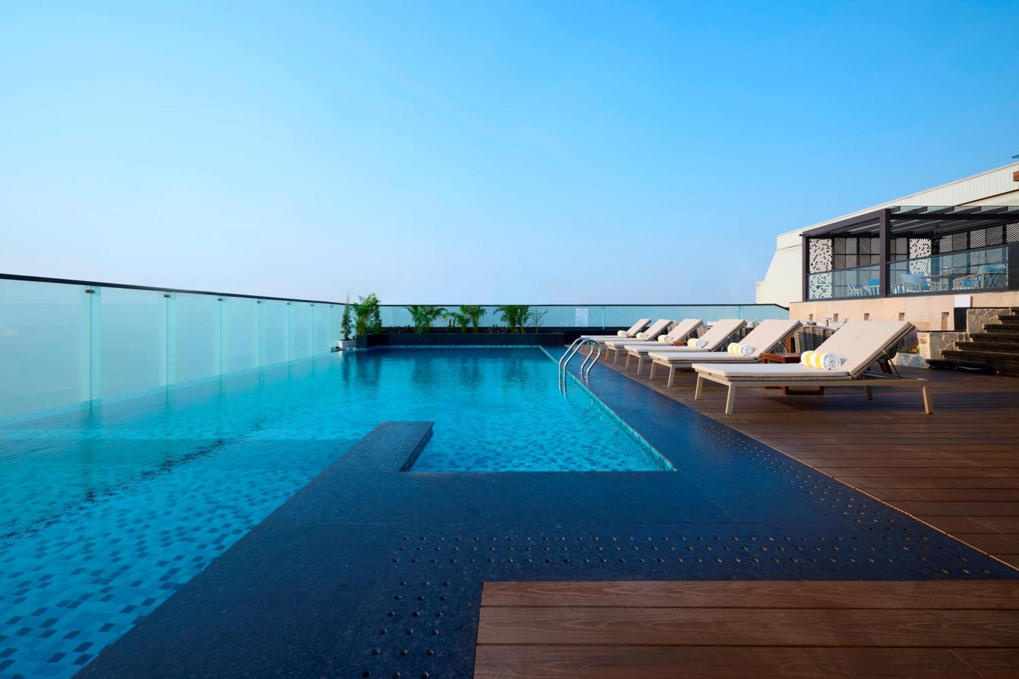 Iris Sarovar Portico Gurgaon Buitenkant foto