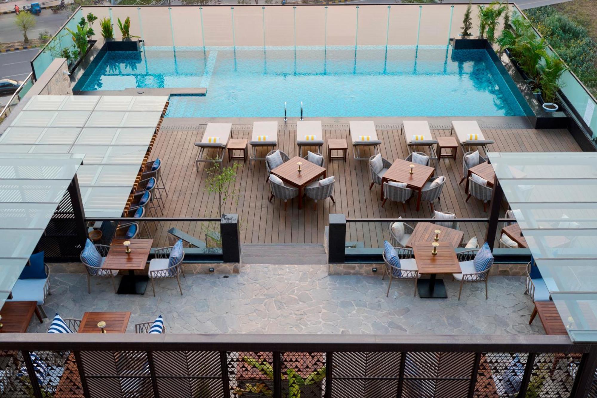 Iris Sarovar Portico Gurgaon Buitenkant foto