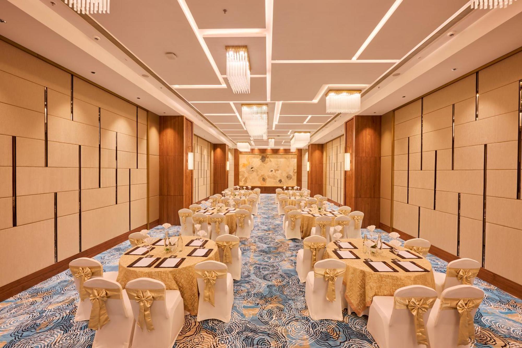 Iris Sarovar Portico Gurgaon Buitenkant foto