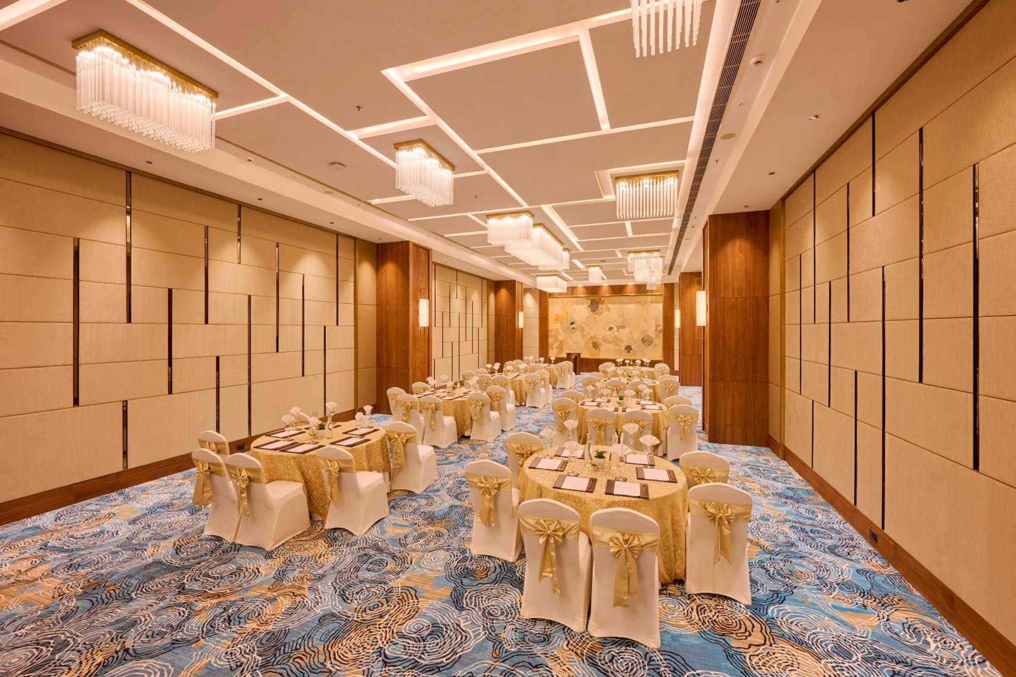 Iris Sarovar Portico Gurgaon Buitenkant foto